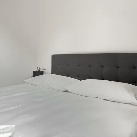 Apartmán Realkasa Galliera & *